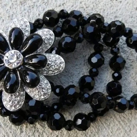 COPY - LIA SOPHIA CORSAGE BRACELET - Picture 2 of 7